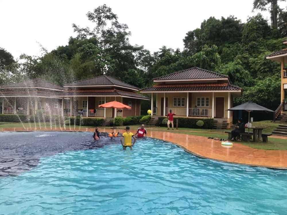 Homestay sungai besar ada kolam renang